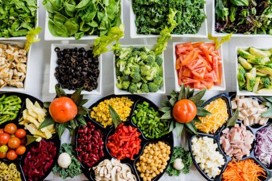 Frutas y verduras para una alimentación saludable.
